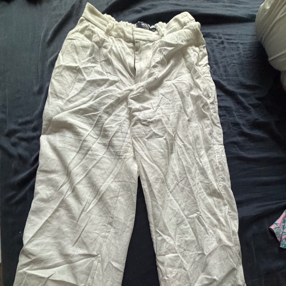 Hollister white size M